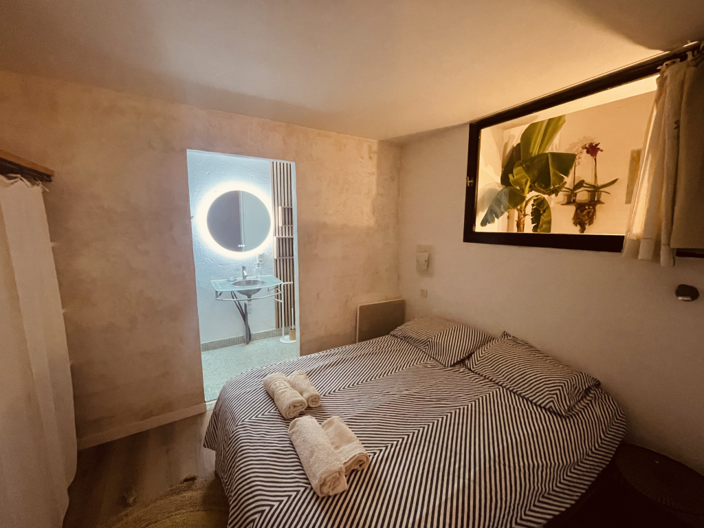 chambre cosy de la Casa Bambou à Nîmes