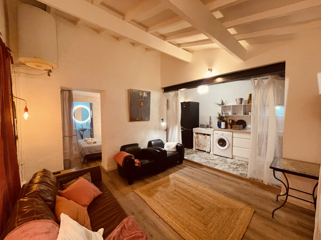 espace salon de la Casa Bambou à Nîmes